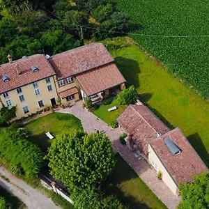 La Casa Nei Campi Ferienhaus